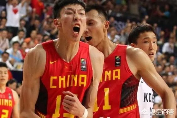 周琦正式签约新疆男篮,新疆队迎回大魔王之后前景如何?