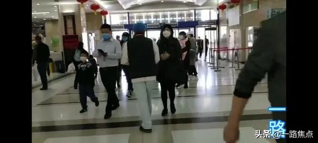 五一机票价格比去年跌三成,疫情当下我们还能出去旅游吗?