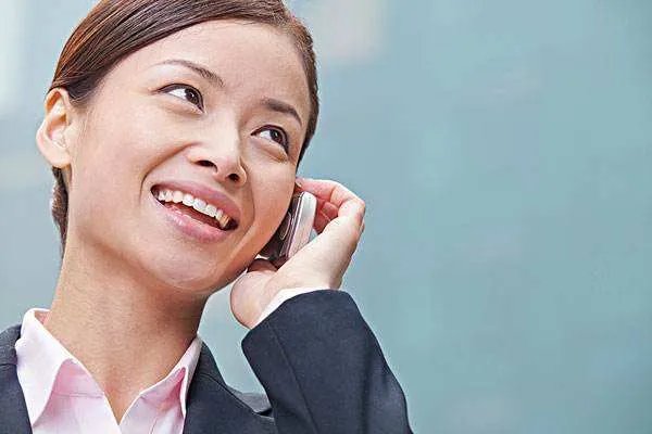 尾号5个8手机号拍出225万,为何很多人钟爱手机连号?
