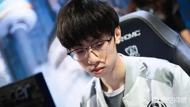 IG辅助Baolan离队，微博配图道出真相，网友：Wolf来了，他和SMLZ去TOP了，你怎么看？