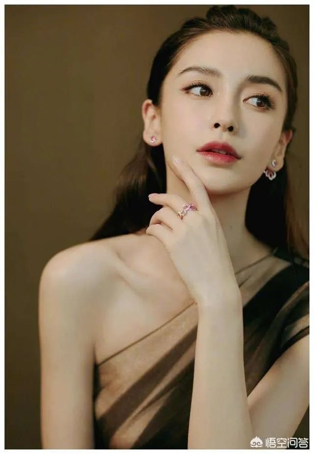 有没有女明星素颜的照片,发一下?