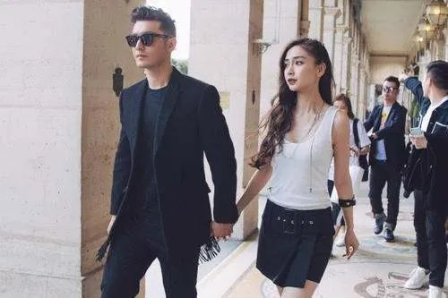 黄晓明为什么买一辆张智霖旧车送baby ？