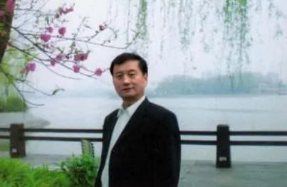 秋石是什么人
