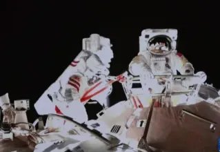 太空出差三人组向青年志愿者送上祝福,他们是怎么说的?