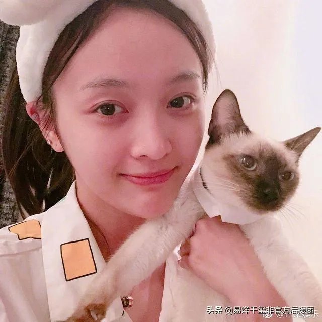 有没有女明星素颜的照片,发一下?