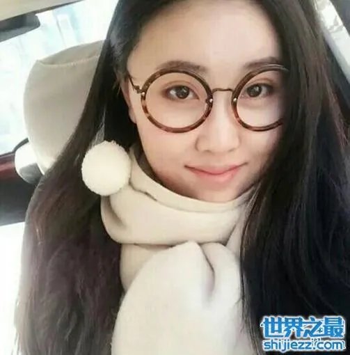 斗鱼tv阿怡大小姐事件,全民TV复播痛哭流涕