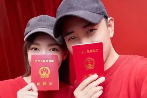 罗晋和唐嫣什么时候离的婚