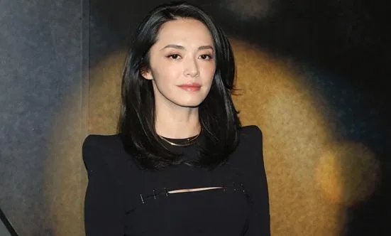 如何看待演员凌潇肃开通微博这一事件?