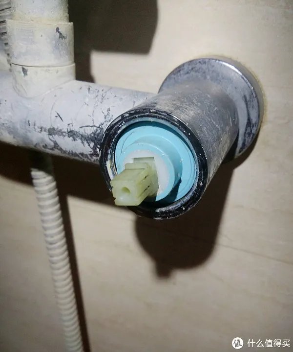 龙头那些事 篇三:冷热混水阀阀芯的更换