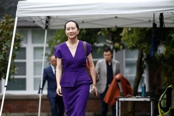 加拿大批准孟晚舟亲属前往探望,这是不是一个好兆头?