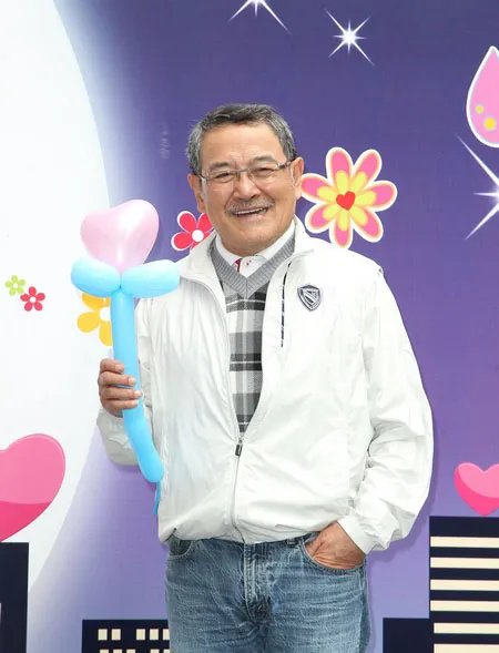 刘恺威的父亲刘丹照片 家庭背景及演出经历介绍