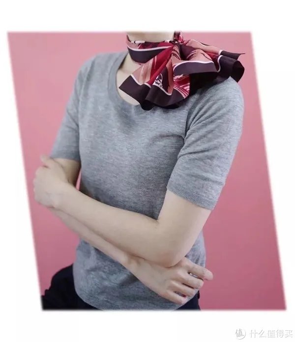 技多不压身!小丝巾的5种经典系法!是时候为女友学起来了!建议收藏!