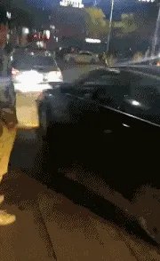 奔腾为什么连撞5次奥迪?