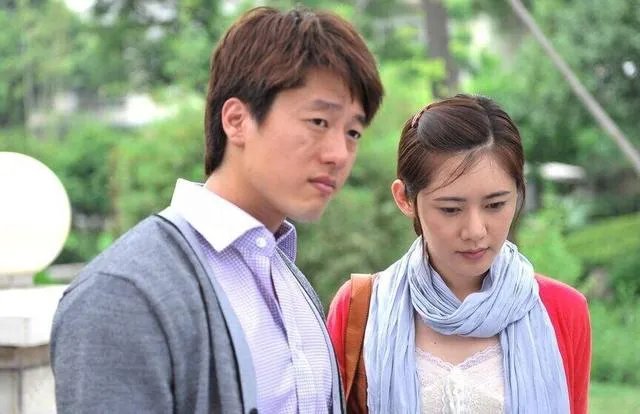 如何看待演员凌潇肃开通微博这一事件?