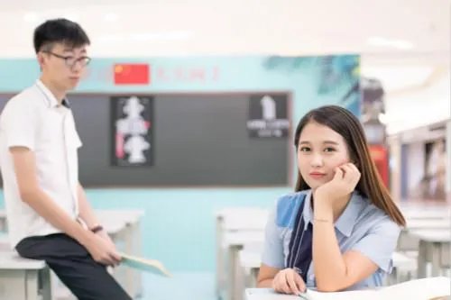 那些让男人爱不够的女人，一般都有哪些特征呢？