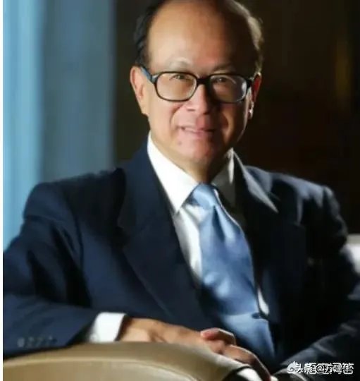 同是欺骗，富二代假装穷小子和穷小子假装富二代，为何结果相反？