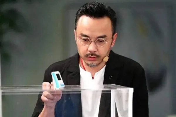 汪涵因个人代言而道歉，2018年就结束的代言，为何现在才出来道歉？