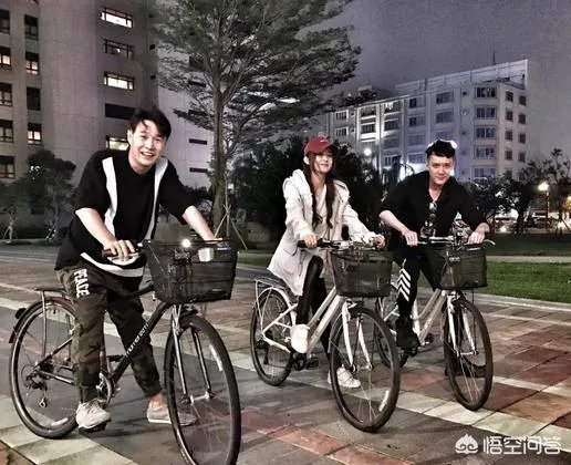 赵丽颖和冯绍峰真的结婚了,你们怎么看?