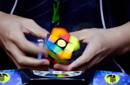 世界最大魔方比赛在哪里举行的?