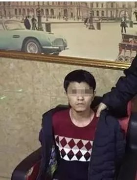 男子打飞的抢劫是怎么回事?