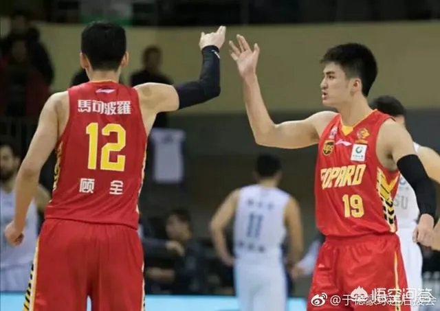 很多深圳球迷话深圳队能够黑八,夺冠的机会大,你们相信吗?