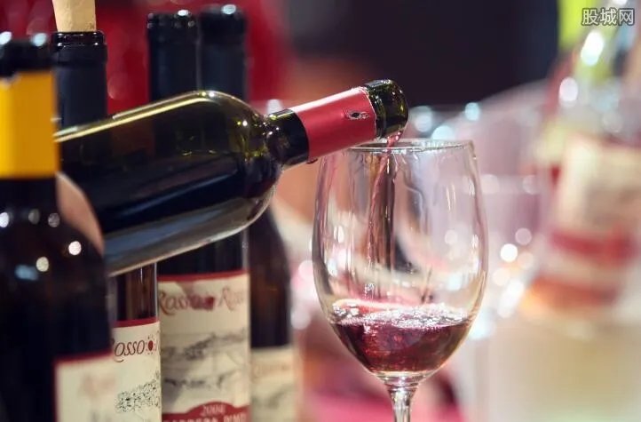 拉菲红酒价格表 拉菲红酒多少钱一瓶？