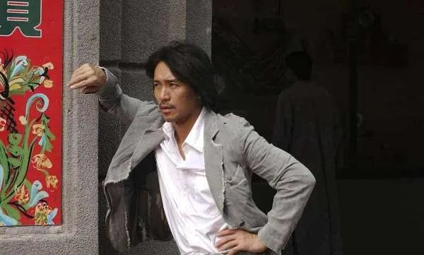 马云节目上问星爷：我一天进账百亿，星爷一句话让马云佩服，他是怎么说的？