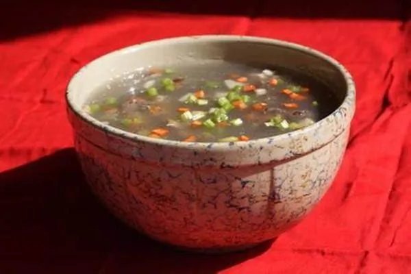 “吃个汤”每天顾客盈门、每月流水50万的餐厅为什么突然说倒就倒了?