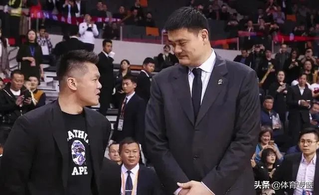 莫雷年薪5500万,那么CBA顶级总经理朱芳雨年薪多少?