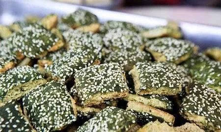 宁波的溪口千层饼好吃吗?可以自己做着吃吗?