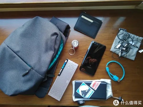 MI 小米 羽绒服 开箱(附小米日常edc)