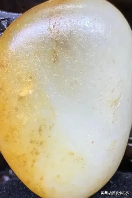 石友们,把你们的新疆和田玉、籽料原石和天然奇石发个图出来让石友们看看学习下?