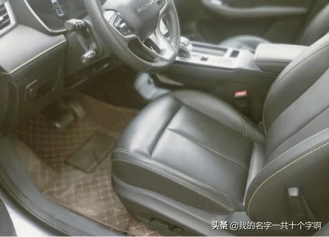 RX5 PLUS的空间怎么样啊，尤其是后排的？