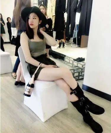 男篮功勋王仕鹏身价千万,娶模特娇妻,如今现状如何呢?