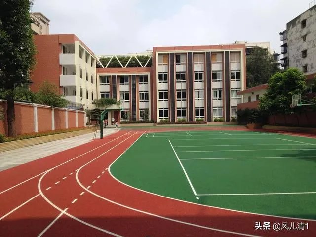 导读女儿之前在本地学校成绩不大稳定总的来说算中上典型的半拉子