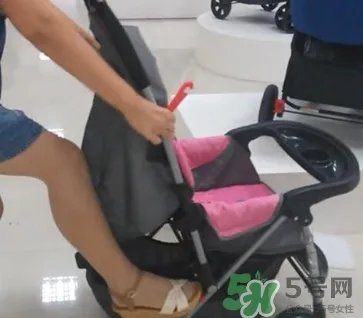 好孩子婴儿车怎么折叠?好孩子婴儿车折叠步骤图