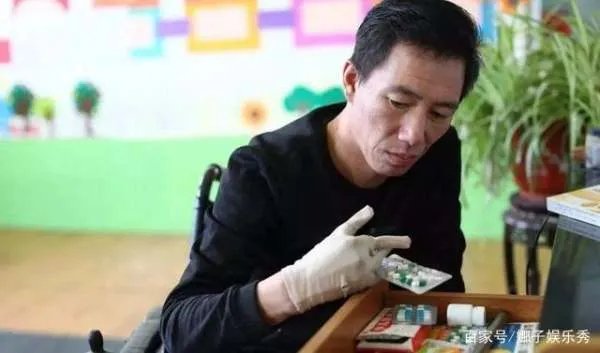 24年前一小伙捡到串钥匙链,因此失去了双腿和左臂,后来怎样了?