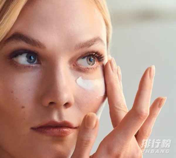 雅诗兰黛面霜哪款好用_雅诗兰黛抗衰老面霜哪款好干皮