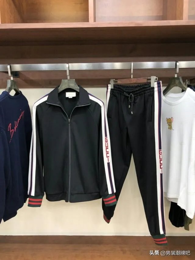 运动套装有好看的吗?