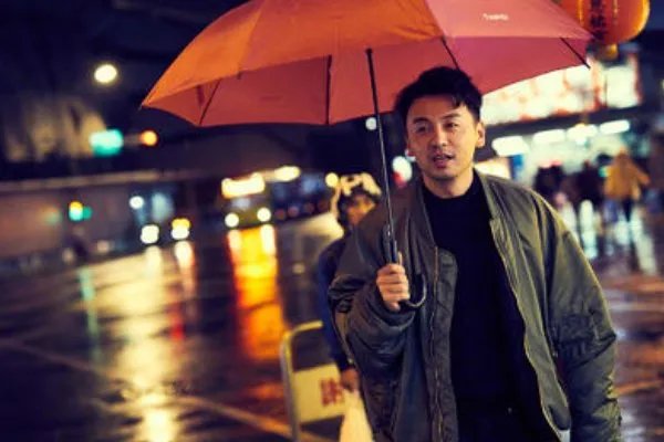 雷佳音是女团的真爱粉,他是如何表现出来的?