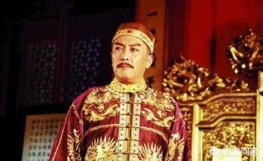 乾隆帝皇子众多,晚年为什么没有出现皇子夺嫡的情况?