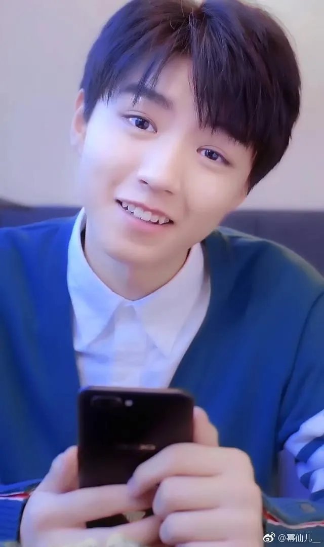 王俊凯军训照曝光,镜头中王俊凯大学会有真友谊吗?