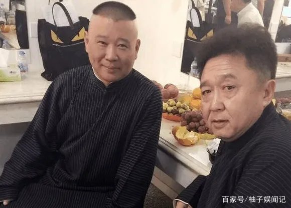 周深为保护嗓子，不吃土豆丝、米饭剪掉两头尖，和郭德纲有啥关系？