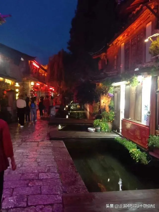 你去过的第一个A级景区是哪里?给你留下了什么深刻印象?