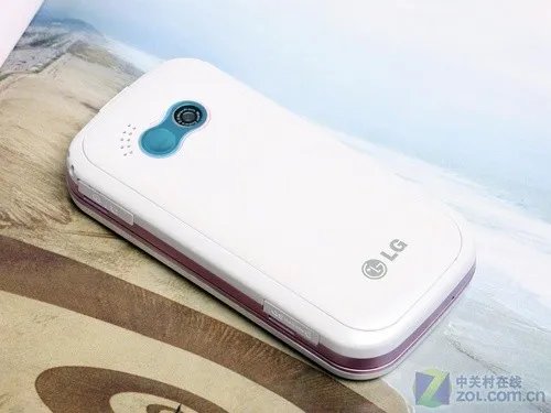 侧滑全键盘也能青春时尚 LG KS360评测
