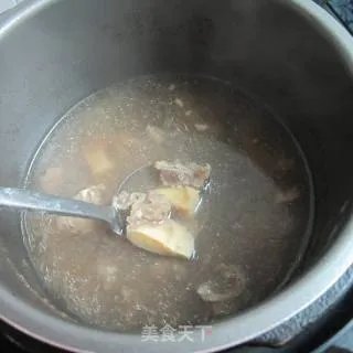 牛腩炖萝卜