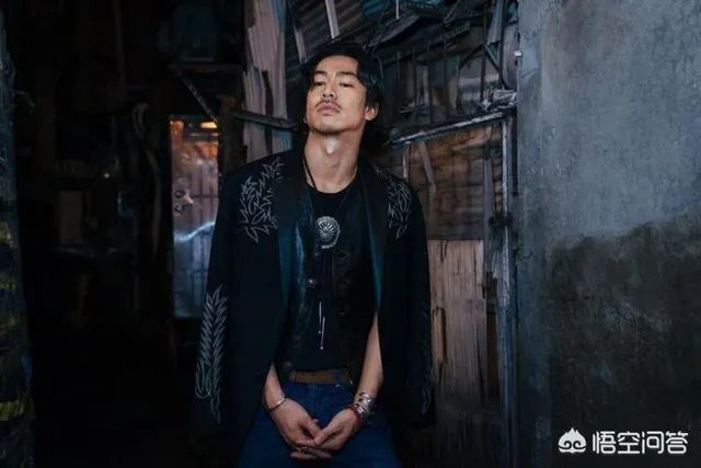 你觉得林志玲喜欢AKIRA哪一点?
