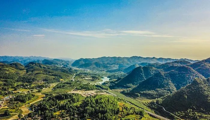 忆秦娥娄山关赏析