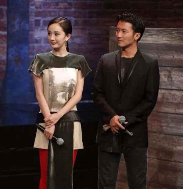 谢霆锋首回应与杨幂绯闻,再强调与王菲感情稳定但不会结婚,你怎么看?
