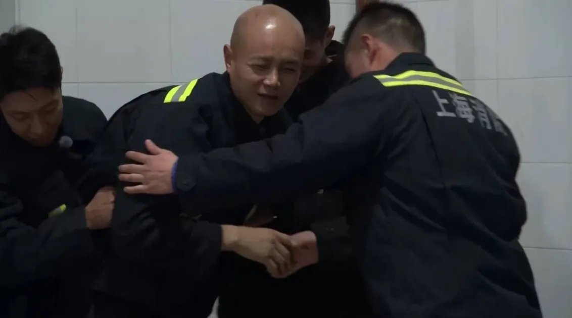 得罪了金星还强吻谢娜,乐嘉到底为何被封杀?